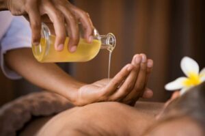 Anwendung: Massagen: Abhayanga Ayurveda Ölmassage
