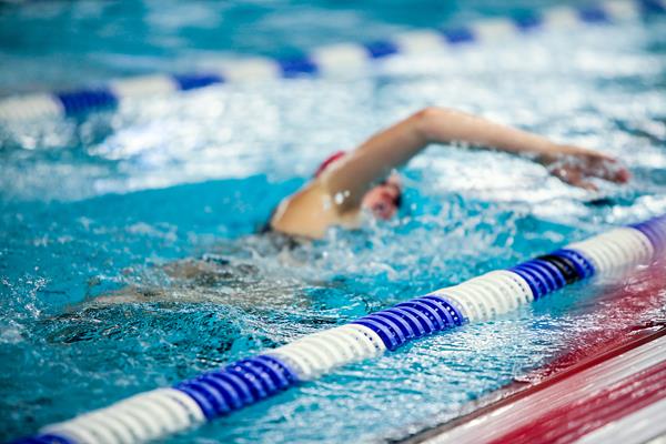 Erwachsene Kraul - mit Vorkenntnissen (Vorschwimmen erforderlich)